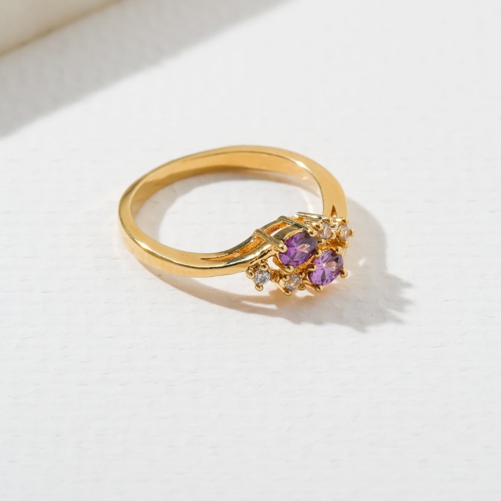 The Triumph Birthstone Ring in Amethyst